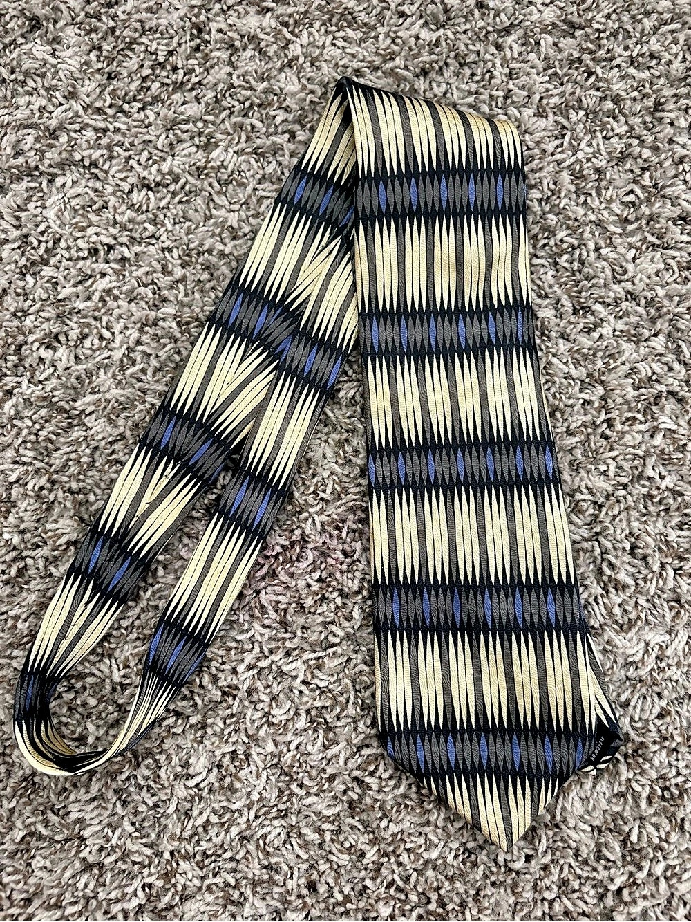 Zegna Geometric Silk Tie in Black & Blue Like New